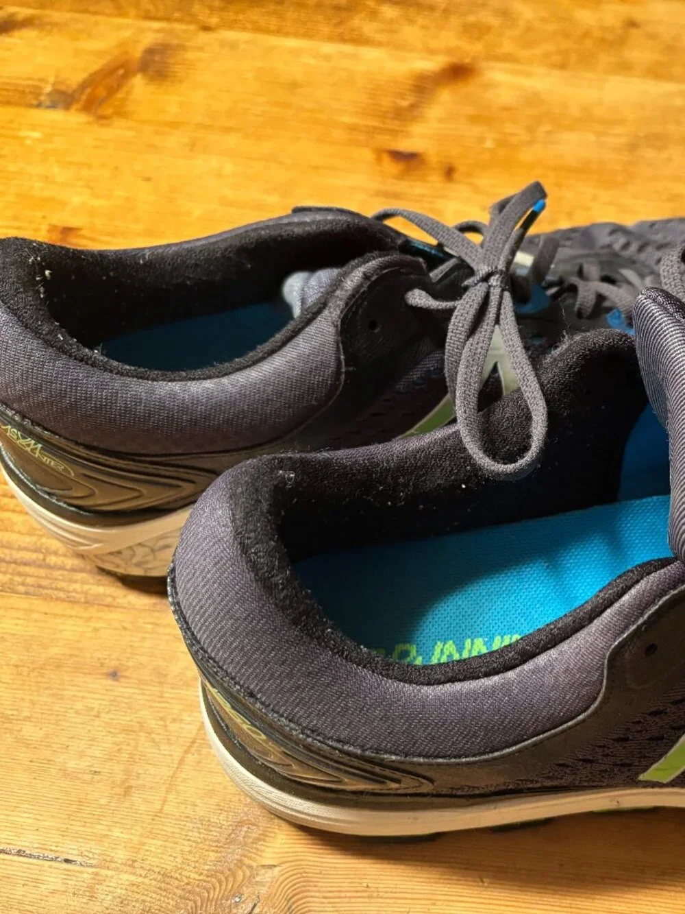 Men's New Balance 1260 running shoes